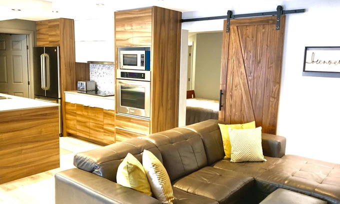 Saint Zenon Apartment | Modern Rustic Retreat with Ocean View & Spa in Nature