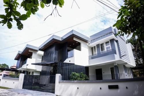 Ambalapuzha Apartment | Highly Rated Zennova Furnished Apartment for Families & Pets