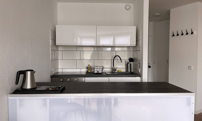 Osnabrueck Apartment | Conveniently Located Studios with Kitchen & Breakfast Options