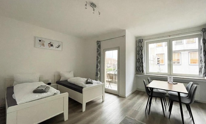 Innenstadt Apartment | Convenient Studios for Workers | home2share