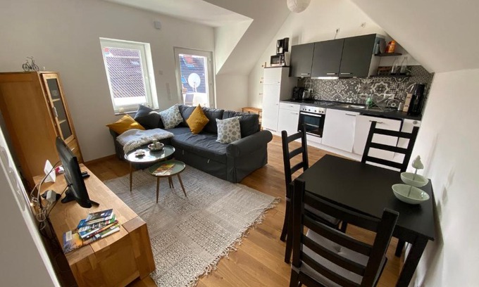 Brohltal Apartment | Prime Location Apartment in Niederzissen - Pet Friendly Stay