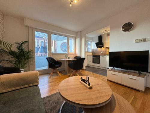 Weststadt Sudlicher Teil Apartment | Central 2-Room Apartment by Rabe - Near Coffee-Bar & Church