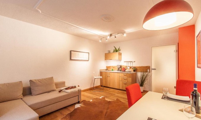 Wuerzburg Apartment | Family-Friendly Retreat at Ringpark-Ferien - 8.1/10 Rated