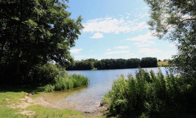 Schwerin Apartment | Relaxing Stay at Alte Schule am See with Private Beach