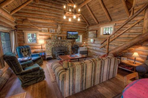 Zephyr Cove House | Cozy Zephyr Cabin: Family-Friendly Getaway Awaits You