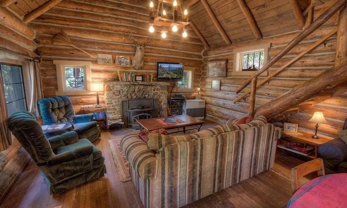 Zephyr Cove House | Cozy Historic Log Cabin with Private Beach and Lake Views