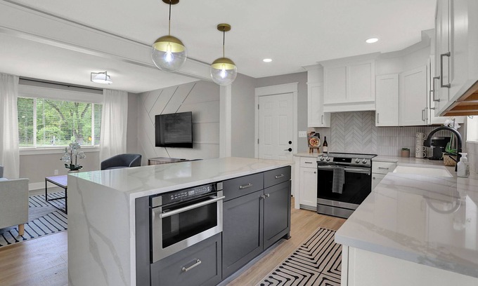 Zionsville House | Zest of Zionsville with WiFi, AC
