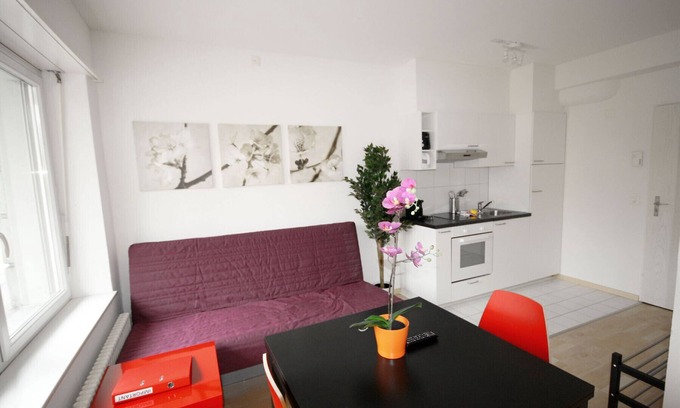 Langstrasse Apartment | Comfortable ZH Inler - Stauffacher HITrental Apartment Stay