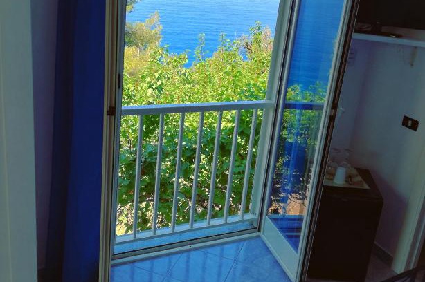 Cersuta Bed & Breakfast | Family-Friendly Retreat at Zia Yaya - Rated 10/10 by Guests