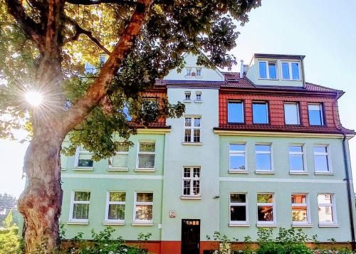 Gdansk Apartment | Exceptional Zielona Kamienica Gdańsk: Family-Friendly Retreat