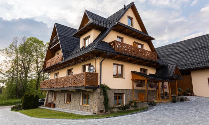 Koscielisko House | Guest Rated 10/10 at Zielony Szlak - Family-Friendly Stay
