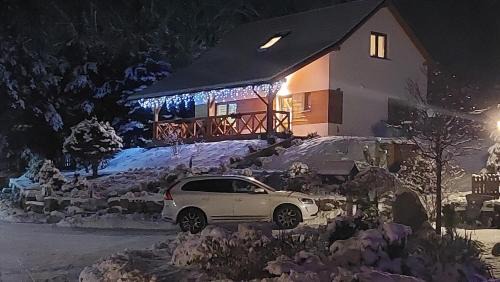 Sosnowka Ski Chalet | Experience Zielony Zakątek 2: Guest Rated 9.8 with Hot Tub