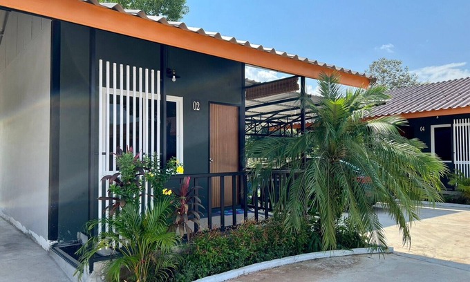 Nakhon Phanom Hotel | Family-Friendly Zigzag Resort in Nakorn Phanom