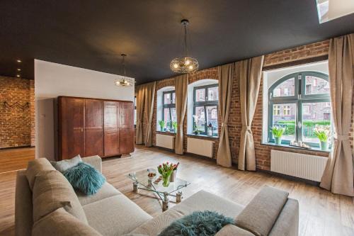 Nikiszowiec Apartment | Relax at Zillmann Apartment: Pet-Friendly & 9.8 Rated