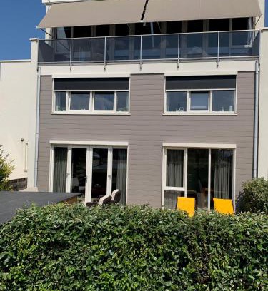 Municipality of Katwijk Apartment | Oceanfront Zilvermeeuw: Family-Friendly with Hot Tub & Views