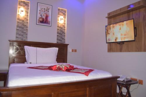 Dar es Salaam Bed & Breakfast | Family-Friendly Retreat at Zimbo Golden Vip Lodge