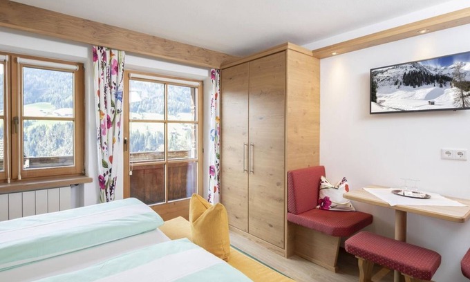 Alpbach Apartment | Comfortable Stay at Haus Thomas with Family-Friendly Amenities