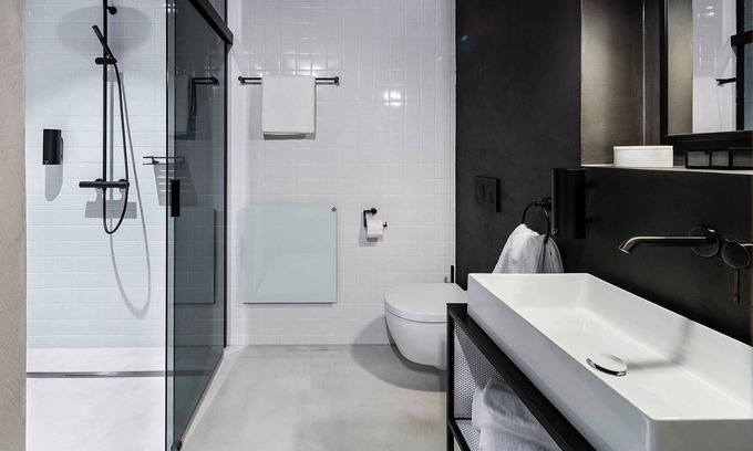 Balingen Apartment | Zimmer 1 - QUI Lounge Bar Deli Apartments