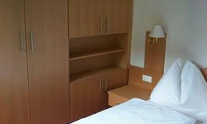Millstatt Bed & Breakfast | Scenic Lakeview Room with Balcony - Villa Margarethe
