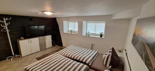 Schwerin Apartment | Cozy Room in Downtown Centrum – Family Friendly Stay