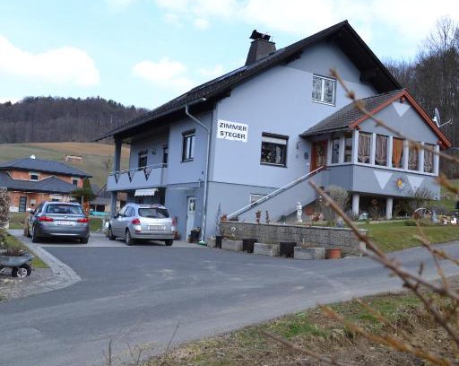Gnas House | Cozy Zimmer Steger: Guest Rated 9/10, Pet & Child Friendly