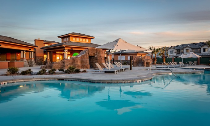 Hurricane House | Relaxing Zion Village Retreat with Pool & Gorgeous Porch Views