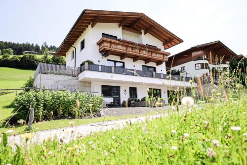 Weerberg House | Oceanfront Escape at Zirlerhof: Guest Rated 9.8/10