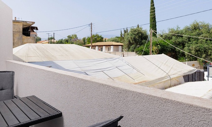 Gouvia House | Comfortable Zita Apartment in Gouvia with Family Amenities