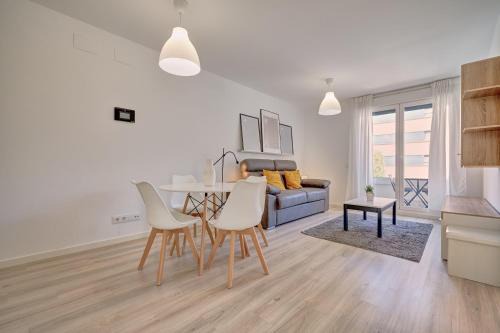 Zizur Mayor Apartment | Family-Friendly Retreat at Zizur Confort by CLABAO