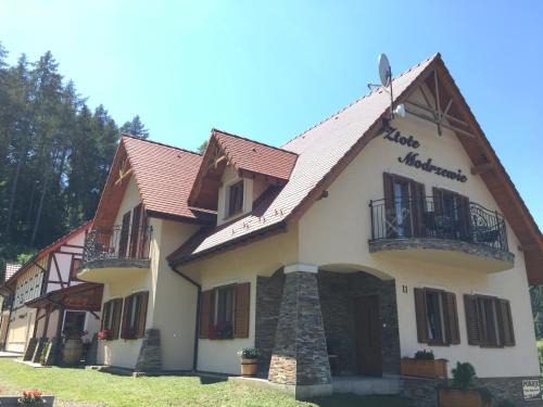 Duszniki Zdroj Apartment | Zlote Modrzewie: 10/10 Rated, Pet and Child Friendly Retreat