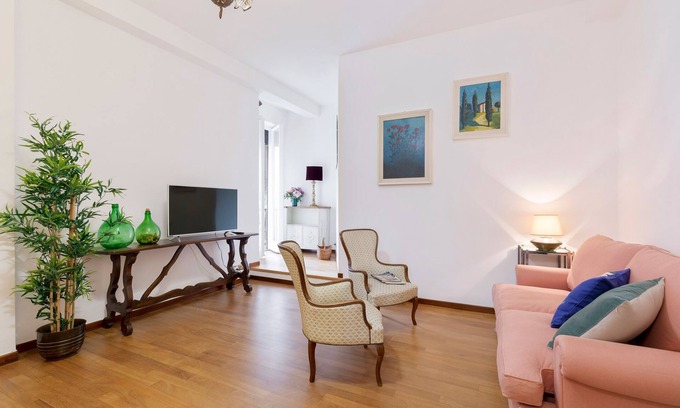 Rione VII Regola Apartment | Delightful Zoccolette Apartment in Campo de Fiori - 9.6/10