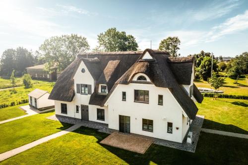 Stolpe auf Usedom Apartment | Discover Zolima - Family-Friendly Stay with Ocean Views