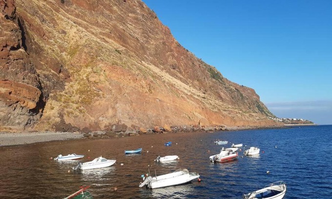 Paul do Mar House | Oceanview Escape at ZonaAzul - Pet-Friendly & Family Friendly
