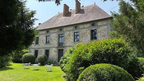 Hyds Bed & Breakfast | Beachfront ZONE BLEUE: Guest Rated 9.8 with Ocean Views