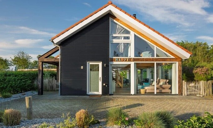 Renesse Villa | Modern Oceanfront Villa with Pool and Spa Amenities