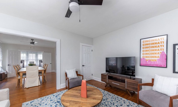 Corryville Apartment | Family-Friendly Zooview Haven: Your Perfect Retreat