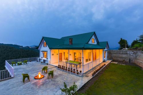 Theog House | Family-Friendly Zostel Homes Theog near Shimla