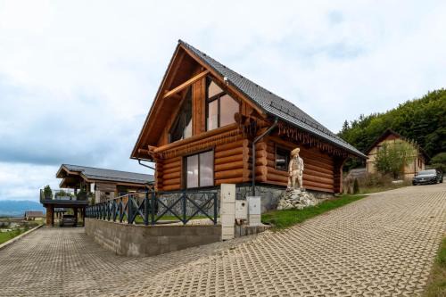 Valca Ski Chalet | Experience Zrub Jánošík: 10/10 Rated with Hot Tub & More