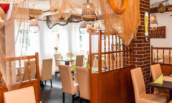 Kolonie Veenhusen Cottage | Discover Comfort at Gasthof zu den Linden - Breakfast Included