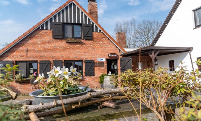 Wangerland House | Discover Comfort at Zum alten Krug – Rated 9.6/10!