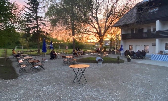 Maierhofen Hotel | Inviting Stay at Zum Bayrischen Wirt with Family-Friendly Amenities