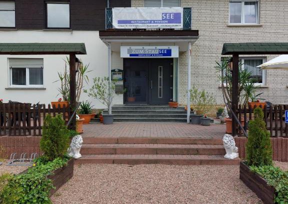 Niederhausen House | Discover Zum Stausee: Family-Friendly with Great Amenities
