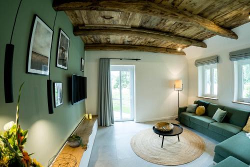 Versmold Apartment | Discover Comfort at Zum Heuerling Tenne - Rated 9.5/10