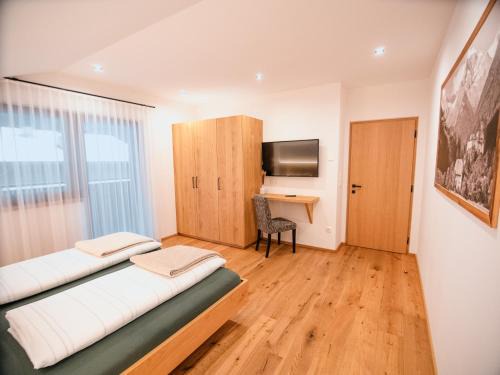Lutago Apartment | Kid-Friendly Retreat at Zum Sonnentor App Pinus