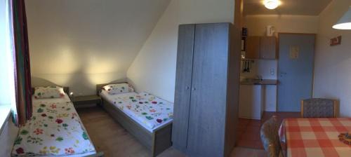 Wester-Ohrstedt Apartment | Inviting Stay at zum Zander: Pet & Child Friendly Retreat
