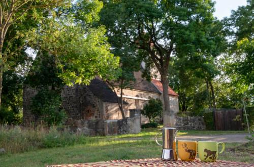 Flieth-Stegelitz Apartment | Pet-Friendly Escape at Zur Feldsteinkirche with Ocean Views