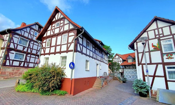 Heringen House | Pet-Friendly Getaway at Zur Krone - Ferienhaus 2