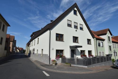Volkach Apartment | Cozy Retreat at Zur Stadt Volkach - Perfect for Families