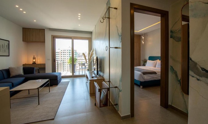 Sodeco Apartment | Discover ZUR Studios and Suites: 4-Star Stay with Hot Tub