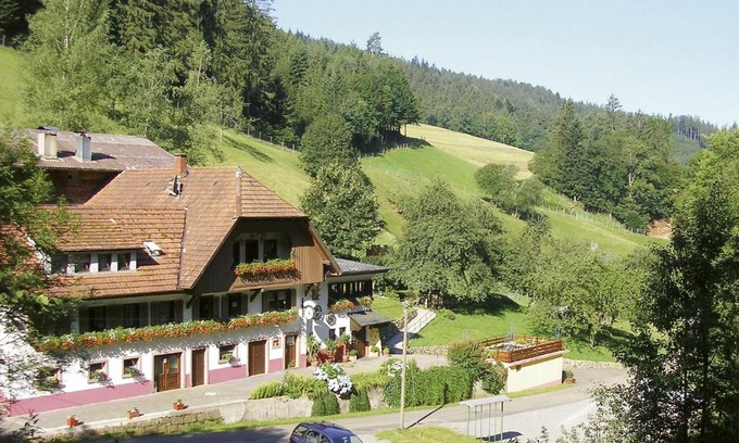 Oberharmersbach Hotel | Pet-Friendly Zuwälder Stüble: Family Hotel with Great Reviews